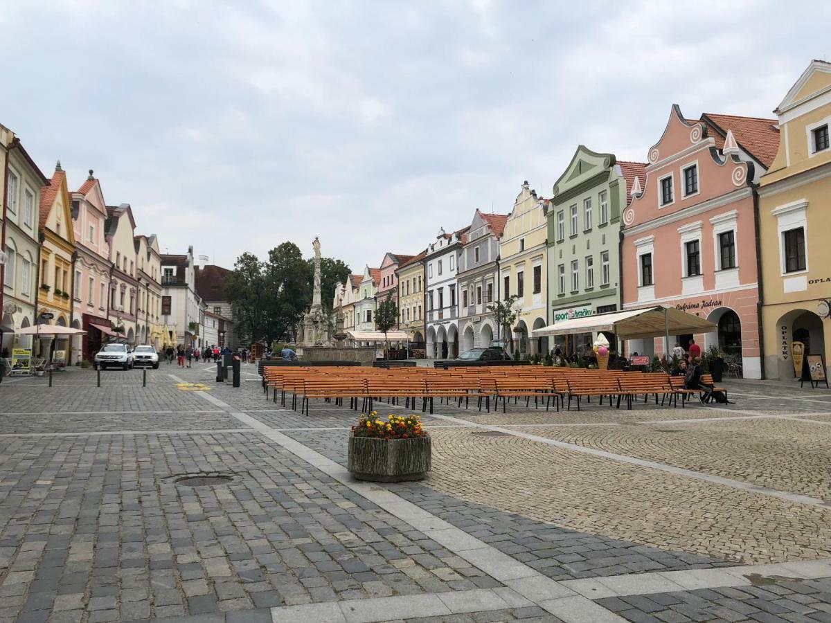 Apartman Na Lukach - Kopretina Třeboň Buitenkant foto